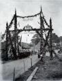 The triumphal arch, 1903 (4KB); click for larger version (51KB)